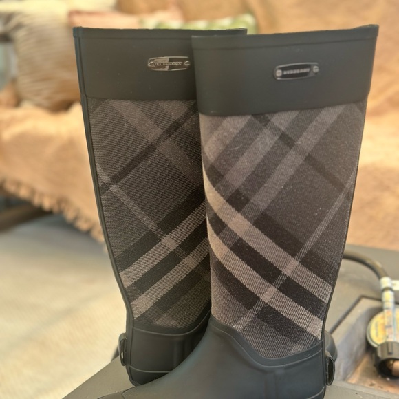 Burberry Rain Boots - Picture 2 of 6